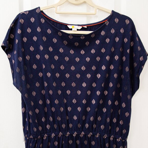 Boden "Odile" Jersey T-shirt Dress with Geometric Pattern and Pockets, size 12P - Picture 3 of 9